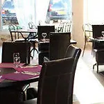 Отель Saint Germain Пезенас
