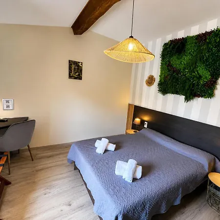 Saint Germain Hotel