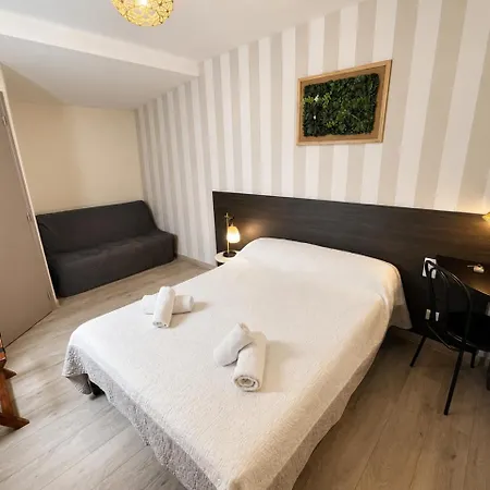 Saint Germain Hotel
