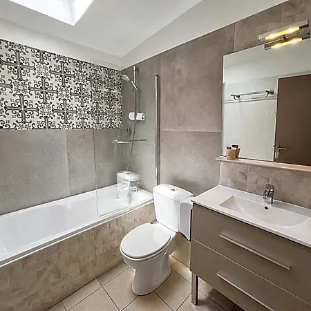 Hotel Saint Germain 3*