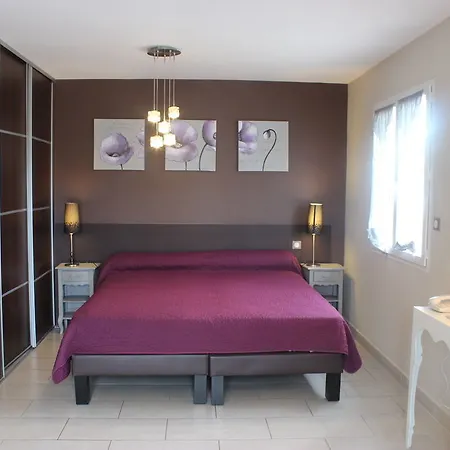 Saint Germain Hotel