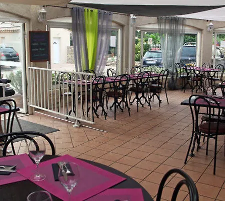 Hotel Saint Germain 3*